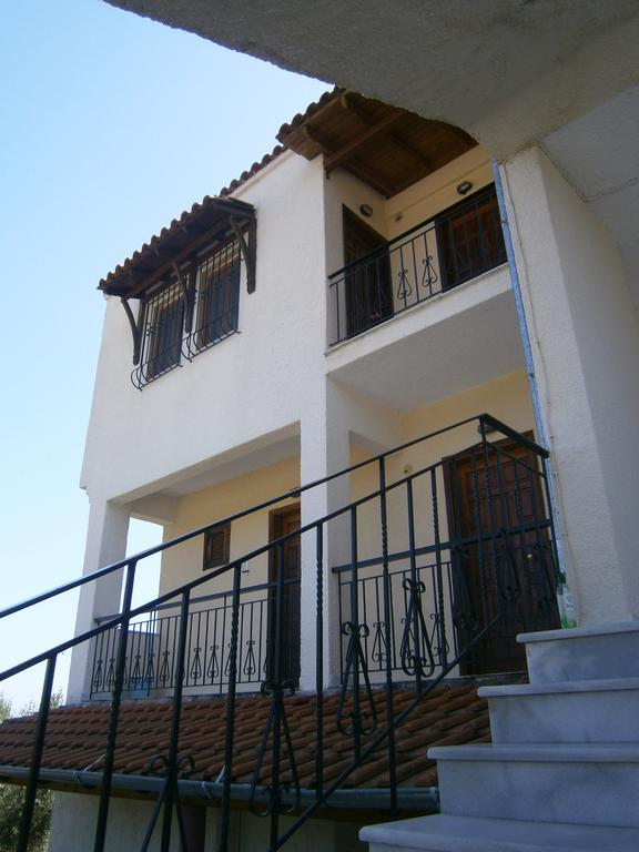 Kiparissis Apartments Kriopigi Buitenkant foto